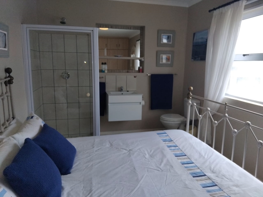 5 Bedroom Property for Sale in Myburgh Park Western Cape